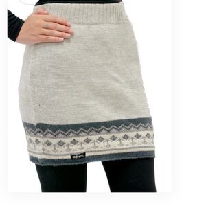 EVEREST DESIGNS Megan Wool Skirt Size Medium